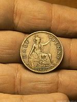 Reverse of 1927 halfpenny showing Britannia seated