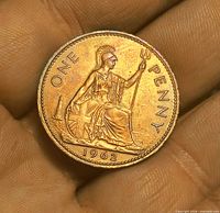 Reverse showing Britannia and date 1962