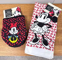 Mini oven mitt pair and tea towel with tags