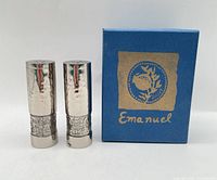 Front view of both shakers and box