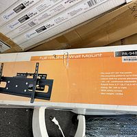 Front of Brateck full-motion wall mount box