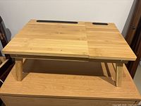 Tray fully closed with legs extended