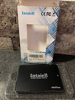 Front of SSD and retail box