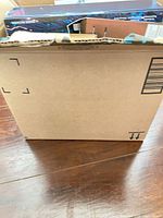 Exterior Amazon box closed