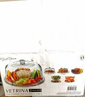 Retail box showing Maison Neuve Vetrina 6-in-1 server images and branding
