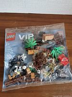 Front view of sealed LEGO 40515 VIP Add On Pack polybag