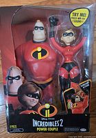 Front of Incredibles 2 Power Couple boxed action figure set
