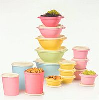 Marketing image of identical Heritage set for reference colours and combination