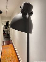 Close-up of shade side profile with tilt joint