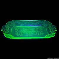 Tray under UV light showing fluorescence