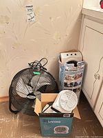 Black 17-inch floor fan, boxed Whirlpool fan, boxed For Living fan heater