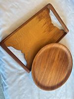 Both trays showing size and shape contrast