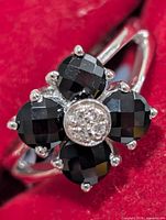 front view showing garnet and CZ arrangement