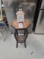 Table and clock full view