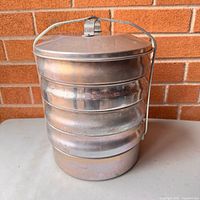 Cookset fully assembled and latched