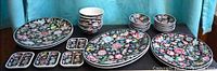 Full lot view displaying all porcelain pieces
