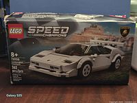 Front of Lego 76908 box showing set details