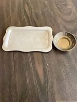 Top view of tray and bowl together