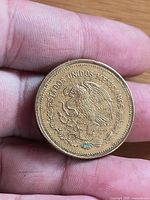 Obverse with Mexican coat of arms and legend Estados Unidos Mexicanos