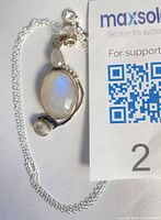 Pendant and chain overview