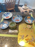 Entire lot overview on countertop