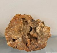 Front view of geode showing quartz-lined cavity