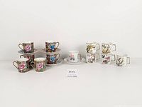Full lot: assorted cups and saucers