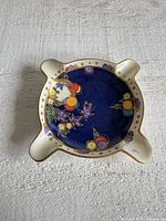 Top view showing full pattern and four rests