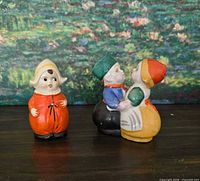 Front view of all three Dutch child shakers