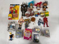 Overall layout of all loose and sealed items in lot