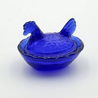 Cobalt blue pressed glass hen on nest salt cellar, full view
