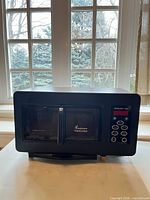 Front view of Toastmaster UltraVection oven