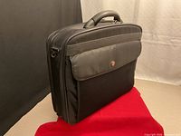 Front three-quarter view of Targus laptop briefcase