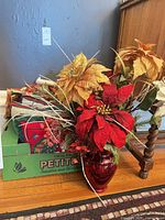 Arrangement and boxed textiles overview