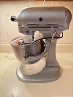 KitchenAid Pro 500 stand mixer with bowl attached