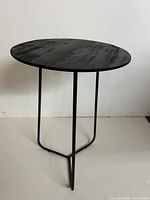 Full view of assembled round side table