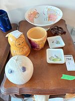 Group view of all decorative items on table