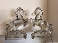 Both horse bookends front view