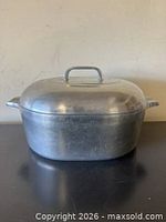 Roaster with lid on, front view