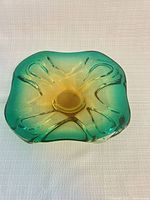 Top view showing ombre color fade and pulled rim pattern