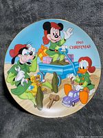 Front of Disney 1993 "Santa's Workshop" plate