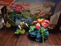 Box front, assembled Venusaur and Beedrill