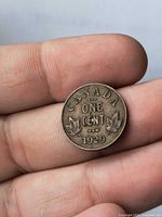 Reverse side showing CANADA ONE CENT 1929 with maple leaves