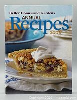 Front cover of Better Homes and Gardens Annual Recipes 2008 hardcover cookbook