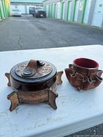 Box, base and pouch overall view