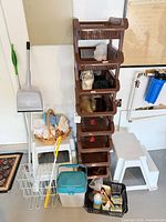 Organizer tower with accessories at base