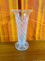 Full view of crystal vase front