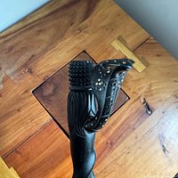 Cobra head carving and top handle detail