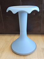 Full view of Hokki stool front profile