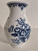 Full view of vase showing shape and pattern